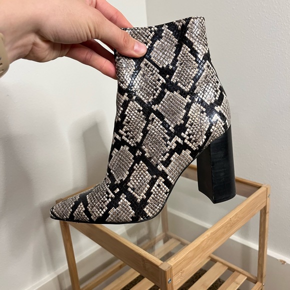 snack print booties / size 6 - Picture 2 of 4